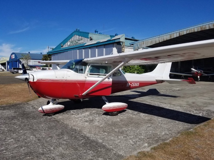 遊覧飛行でセブ島の空の旅